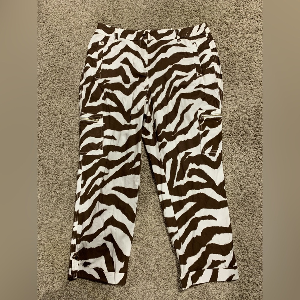 Chico's Brown White Zebra Crop New $89 Retail Tags size 1 or 8. Zanzibar Zebra